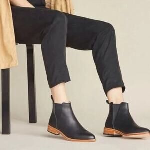 NISOLO Chelsea Boot in Black Leather Ankle Boots Women’s Size 8